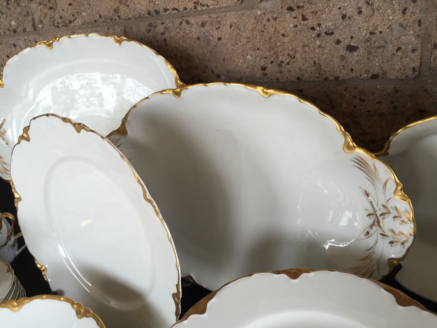 Elegant Haviland France Limoges Gold Rim China Set 74 Pieces [Photo 6]