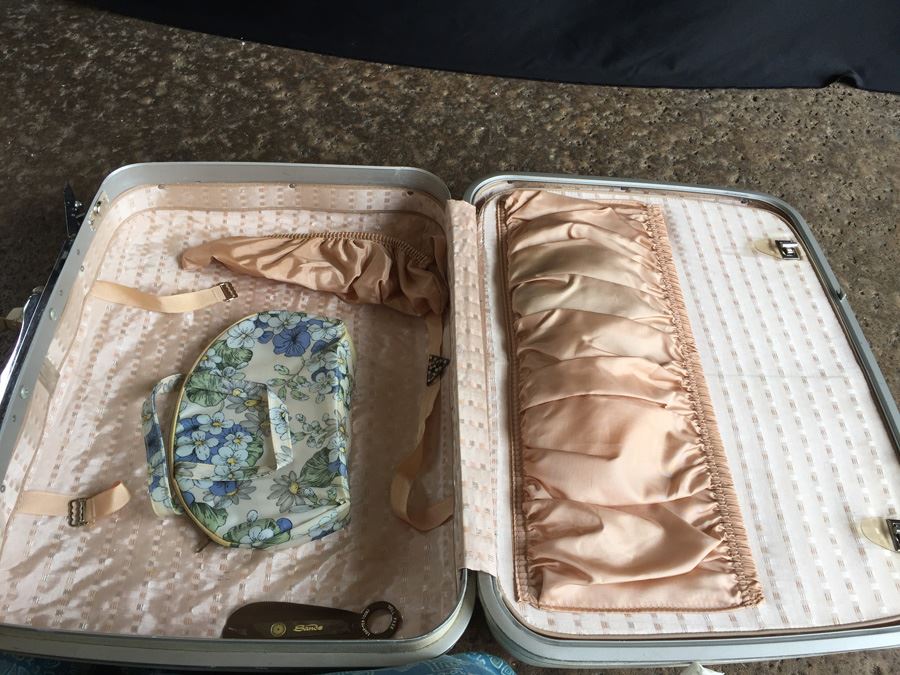 (3) Set Of Samsonite Silhouette Luggage [Photo 9]