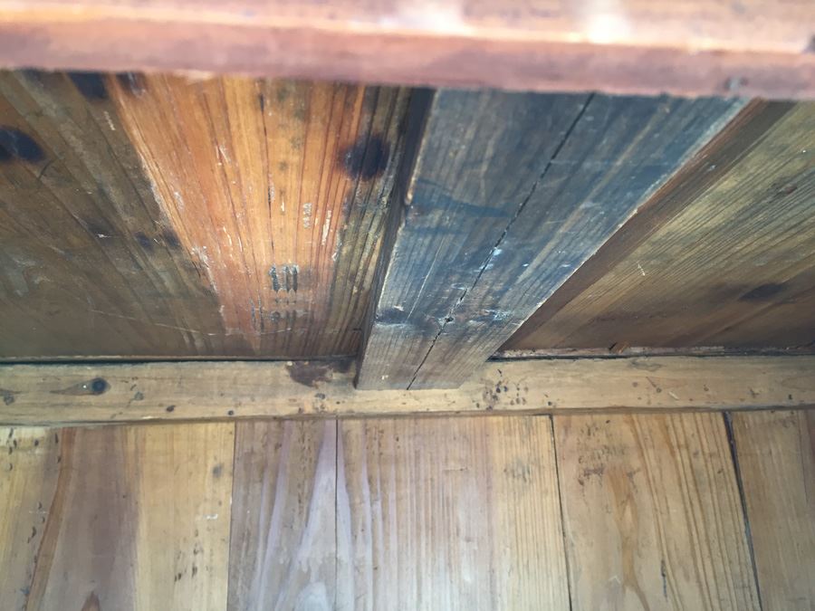 Stunning Antique Chinese Cabinet [Photo 17]