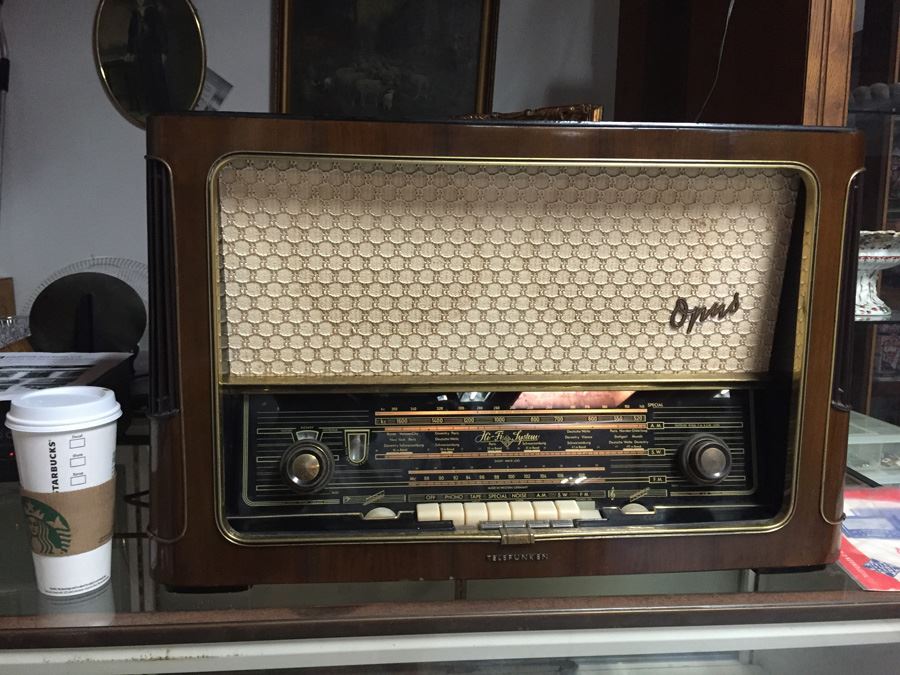 Working Telefunken Opus 7 Hi-Fi Tube Radio In Fine Cabinet With Original Manual Vintage 1956