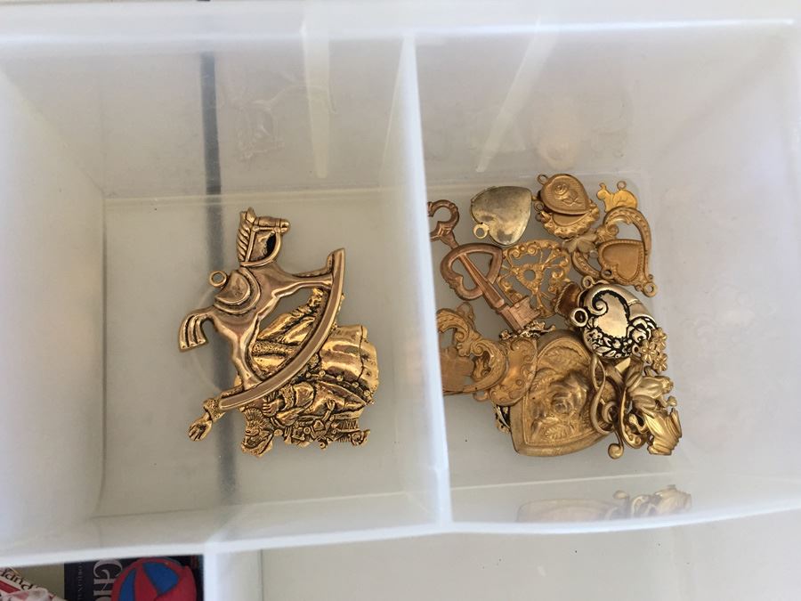 Large Collection Of Jewelry Making Items Including Jade, Turquoise, Agate, Carved Bone, Craft Supplies [Photo 31]