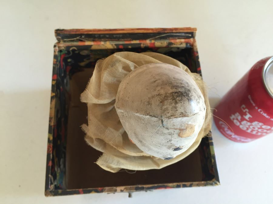 Vintage Clown Jack-In-The-Box [Photo 12]