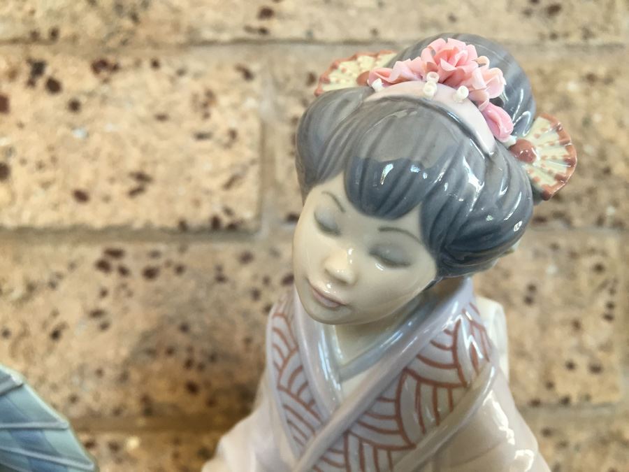 Large Lladro Springtime In Japan 1445 On Stand Retails For $2,550 [Photo 6]