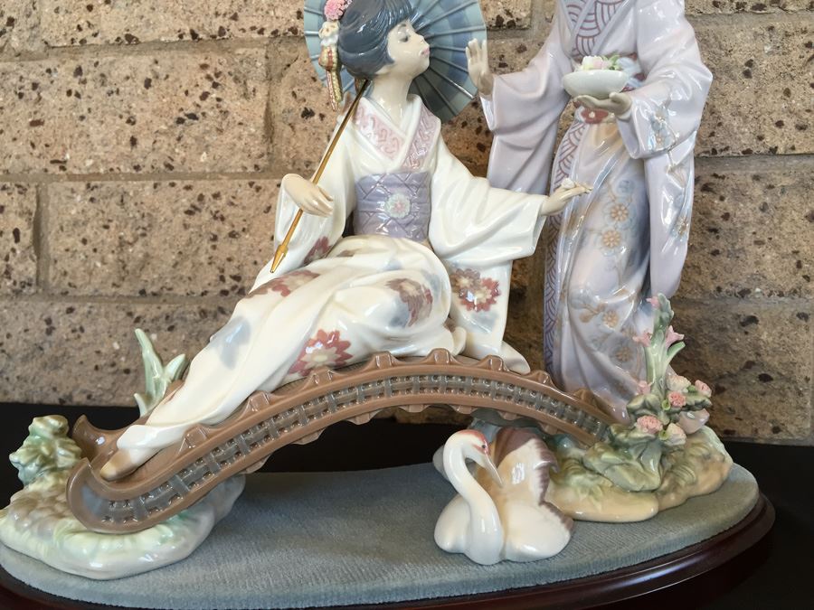 Large Lladro Springtime In Japan 1445 On Stand Retails For $2,550 [Photo 10]