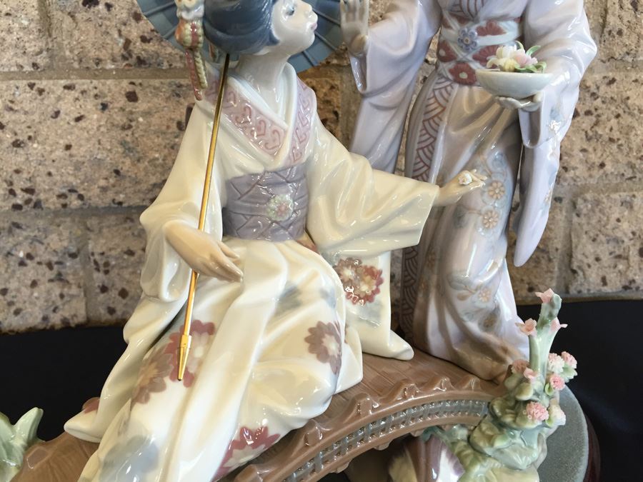 Large Lladro Springtime In Japan 1445 On Stand Retails For $2,550 [Photo 14]