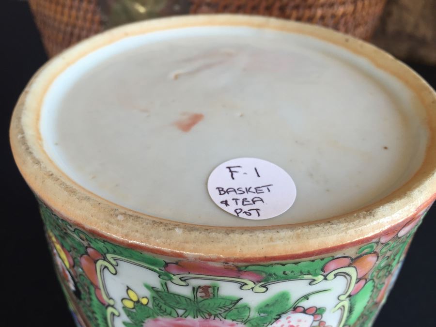 Antique Japanese Basket With Teapot [Photo 24]