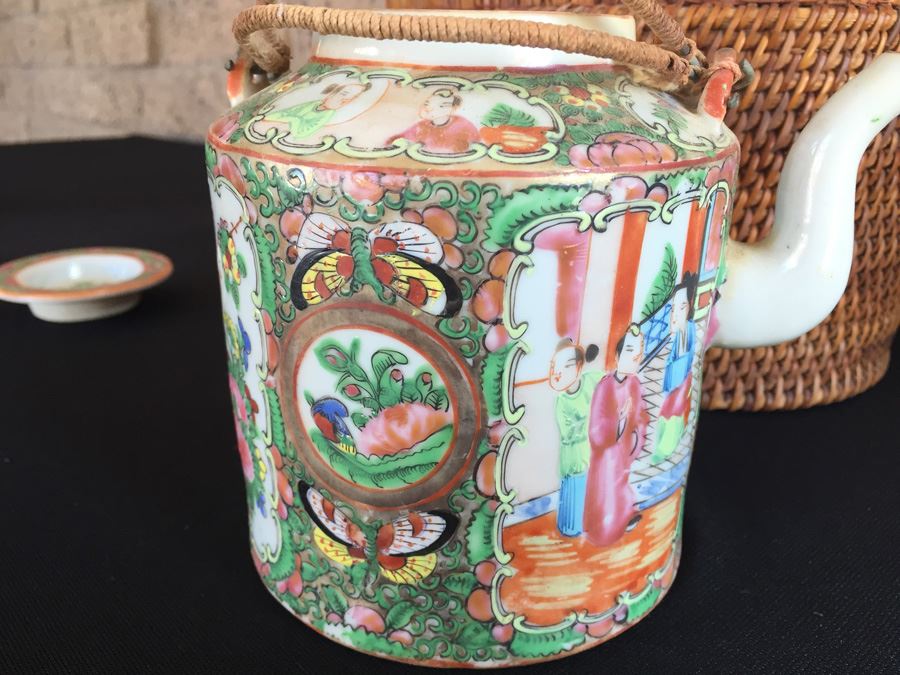 Antique Japanese Basket With Teapot [Photo 20]