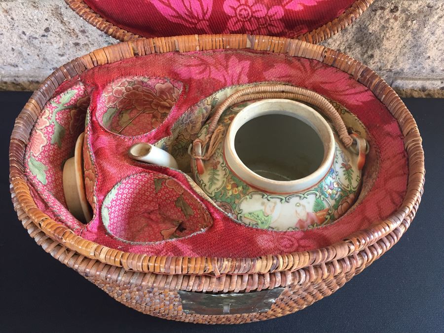 Antique Japanese Basket With Teapot [Photo 10]