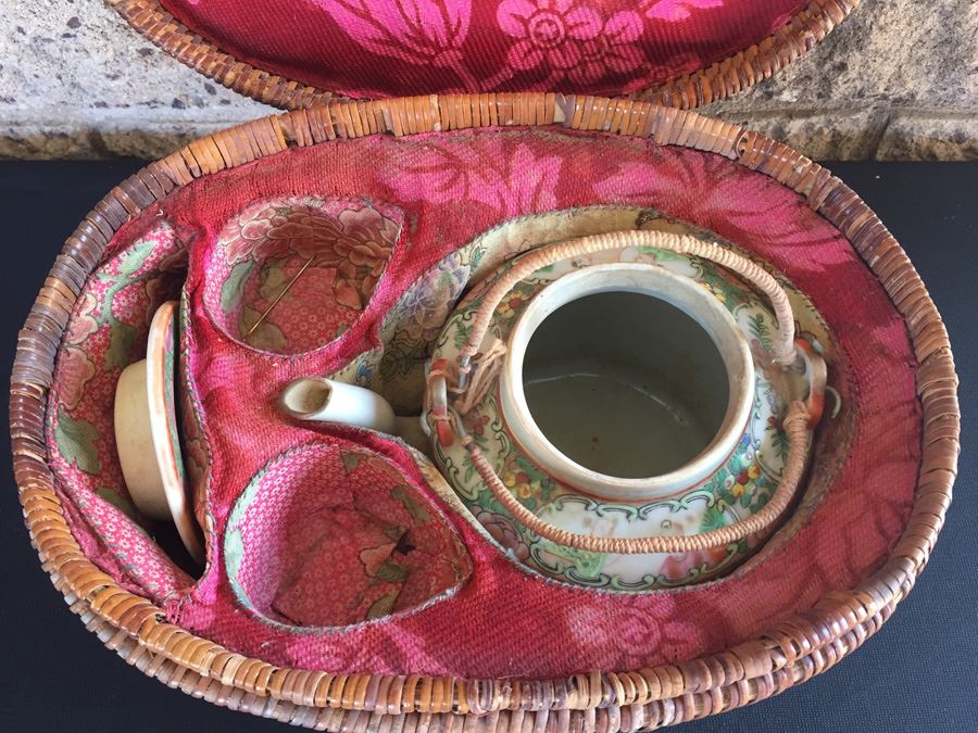 Antique Japanese Basket With Teapot [Photo 2]