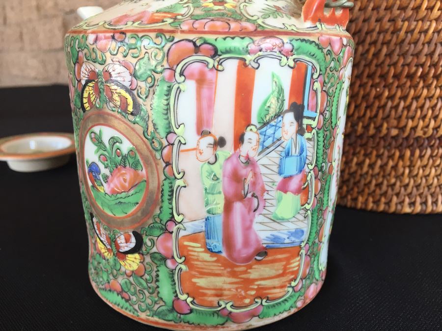 Antique Japanese Basket With Teapot [Photo 16]