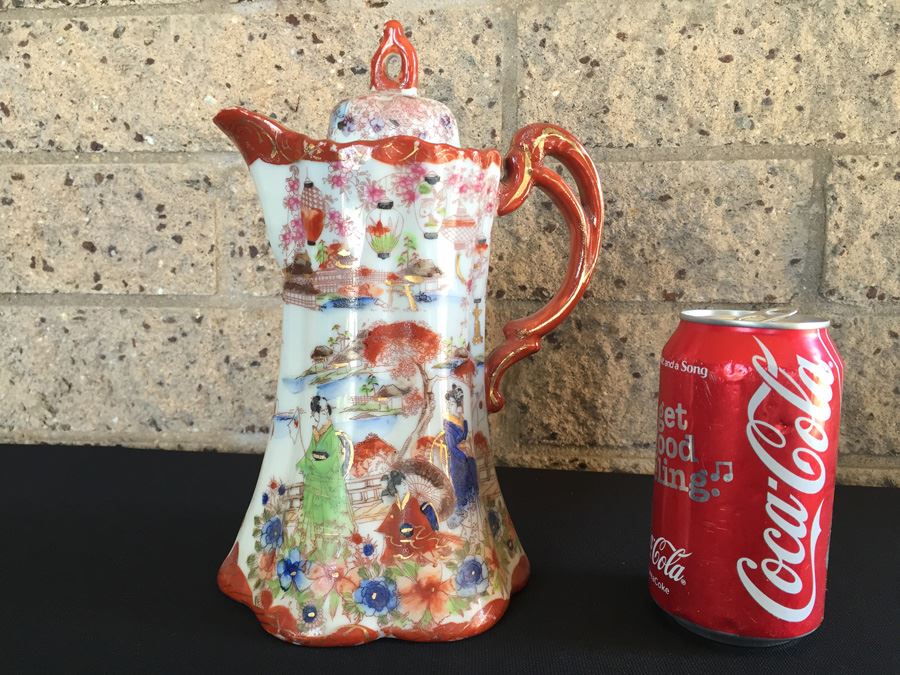 Stunning Japanese Imari Tall Teapot [Photo 1]