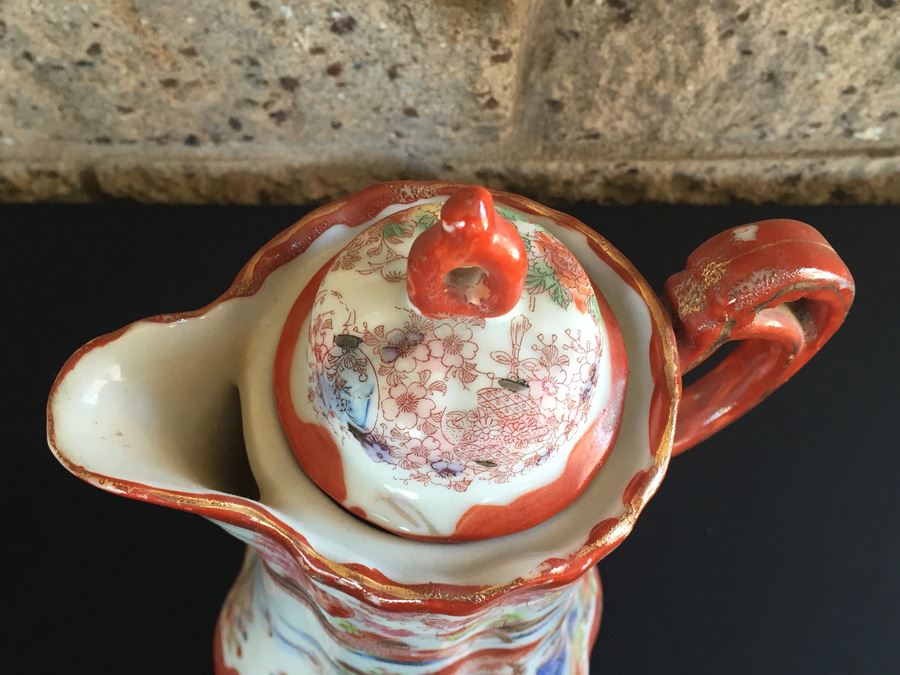 Stunning Japanese Imari Tall Teapot [Photo 12]