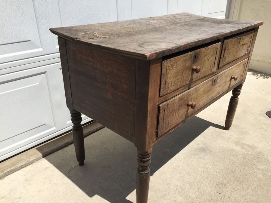 Old Distressed Asian Temple Cabinet [Photo 2]