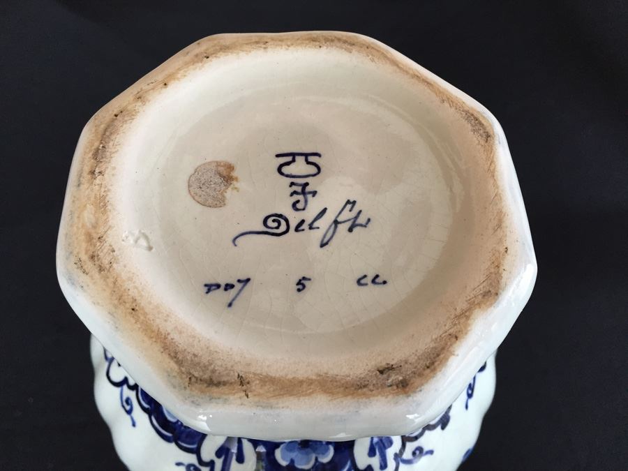 Vintage Delft Blue Vase [Photo 3]