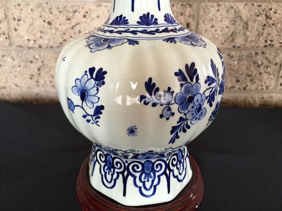 Vintage Delft Blue Vase [Photo 5]