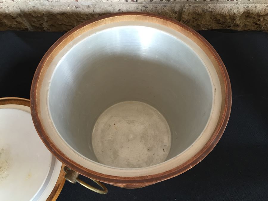 Mid-Century Wooden Ice Bucket [Photo 3]
