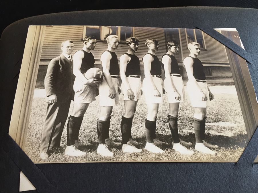 Postal Souvenirs Vintage Photo Scrapbook 1914 Old Baseball Photos And Illustration [Photo 24]