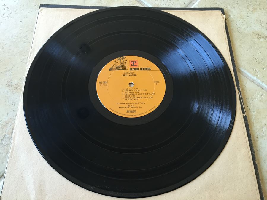Neil Young ‎- Harvest - Reprise Records ‎- MS 2032 Vinyl Record [Photo 6]