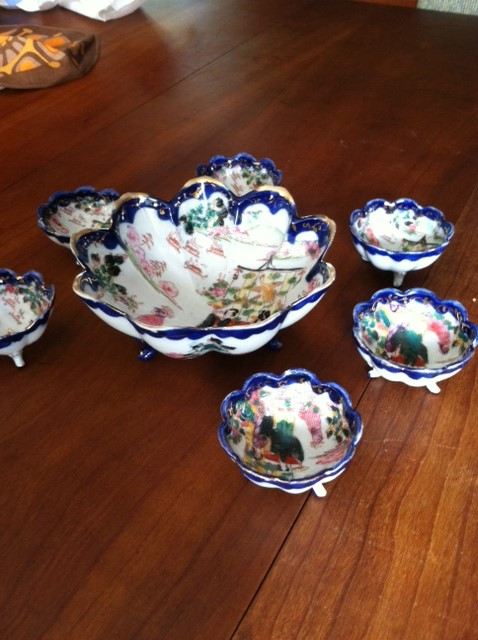 Set of 7 Footed Handpainted Character Scenes Japanese Bowls [Photo 5]