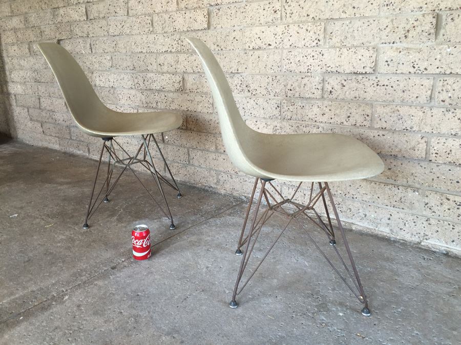 Pair Of Period Charles Eames Fiberglass Side Chairs By Herman Miller [Photo 2]
