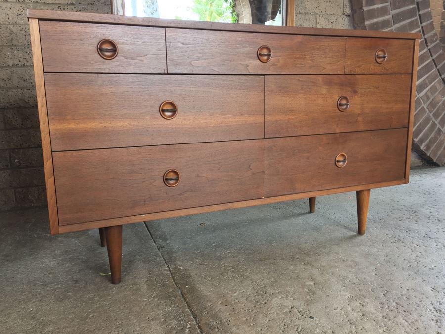 Stanley Mid-Century Modern Bedroom Set Of Two Chest Of Drawers With Mirror [Photo 5]