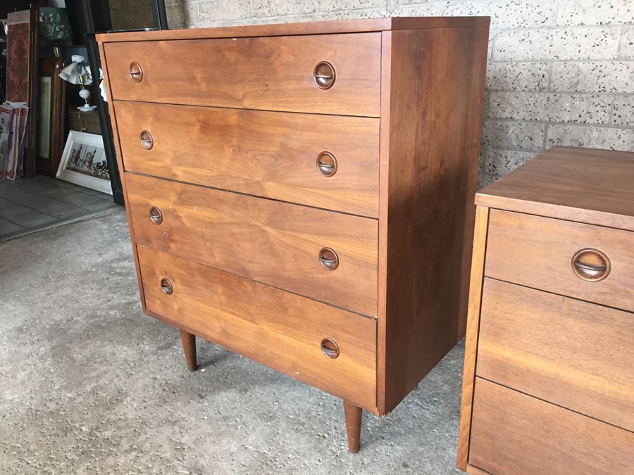 Stanley MidCentury Modern Bedroom Set Of Two Chest Of Drawers With Mirror
