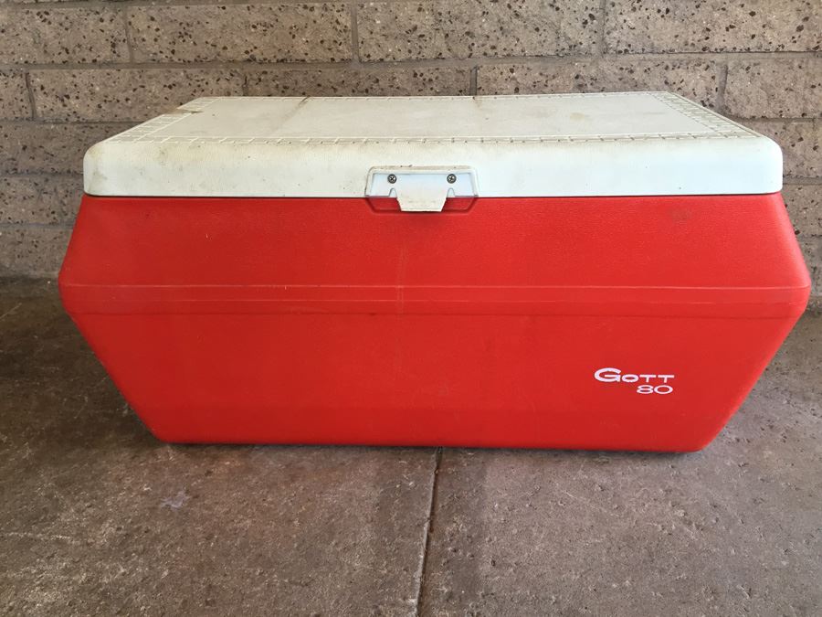 Red Gott 80 Cooler [Photo 1]