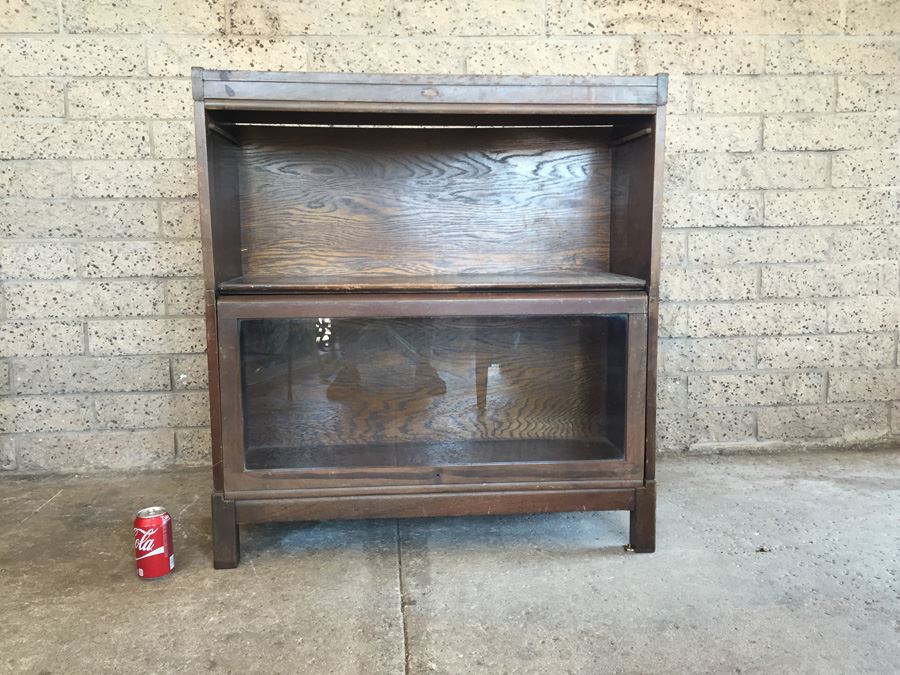 Vintage Lawyers Bookcase [Photo 3]