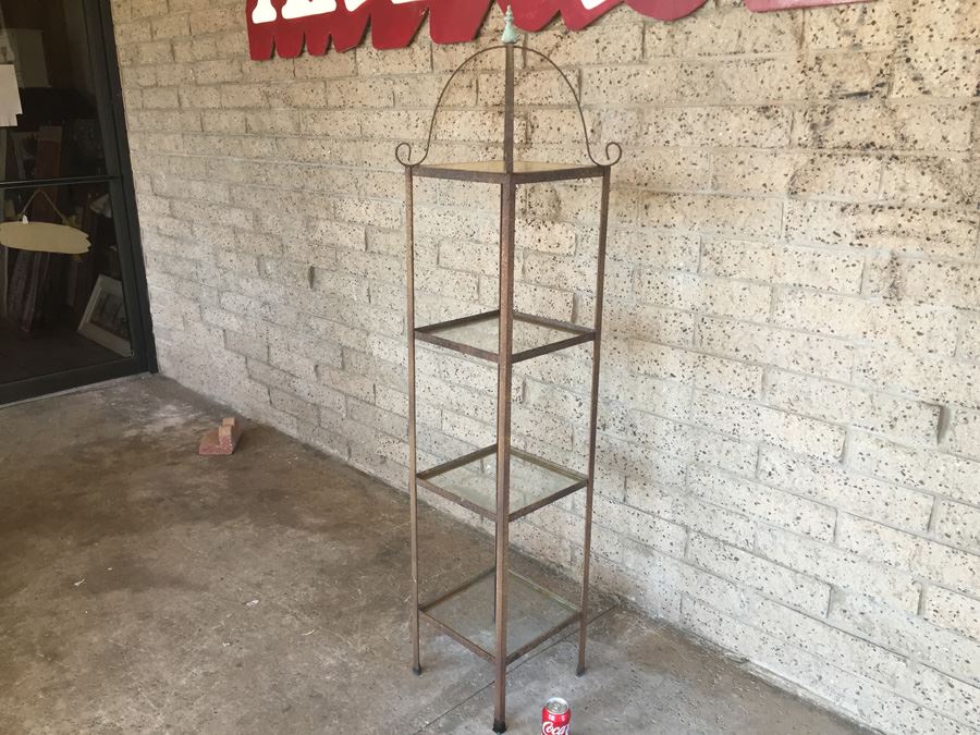 Rusty Metal Etagere [Photo 8]