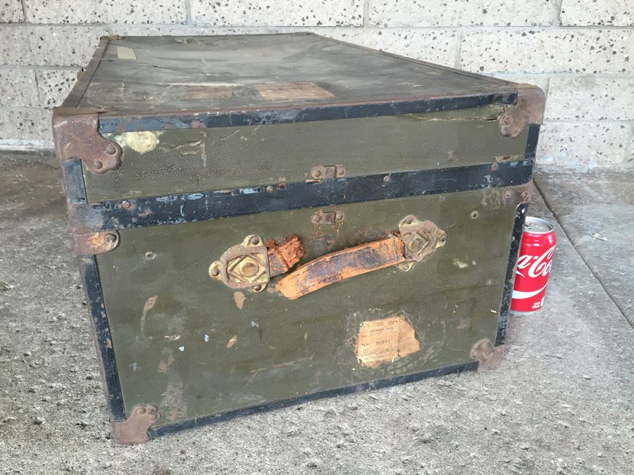 Vintage Trunk [Photo 3]