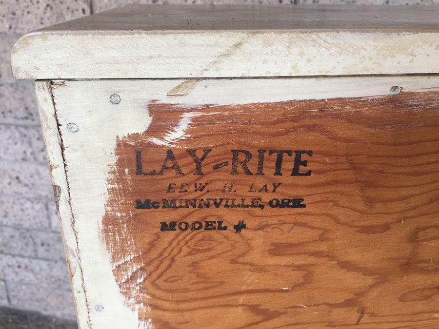 Vintage Chest Of Drawers By Lay-Rite [Photo 3]