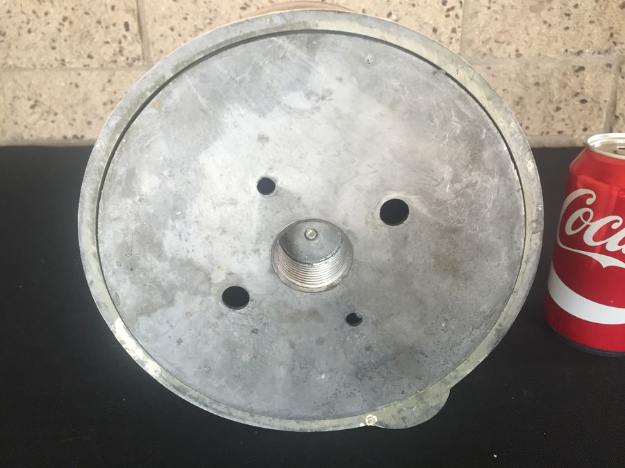 Vintage Gumball Machine [Photo 8]