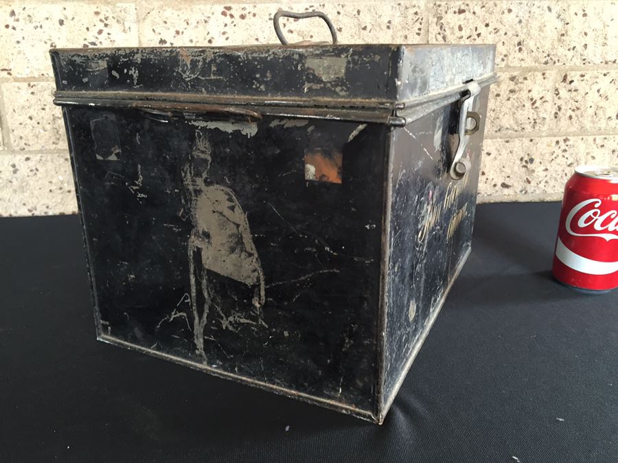 Old Metal Box With Hand Painted Lettering And Old Lock From Ottawa Canada [Photo 6]