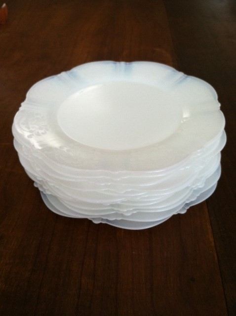Beautiful Set of Vintage Milk Glass Plates and Large Platter [Photo 3]