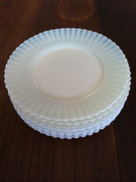 Beautiful Set of Vintage Milk Glass Plates and Large Platter [Photo 2]