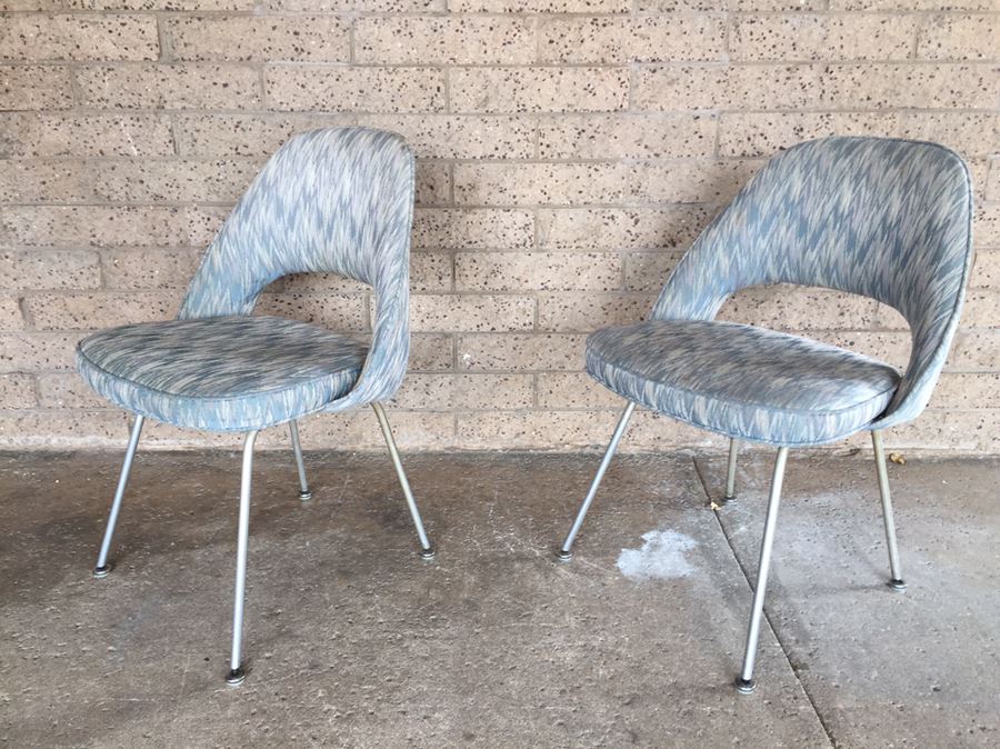 Pair of Iconic 1950's KNOLL Eero Saarinen Executive Armless Chairs That Have Been Reupholstered [Photo 5]