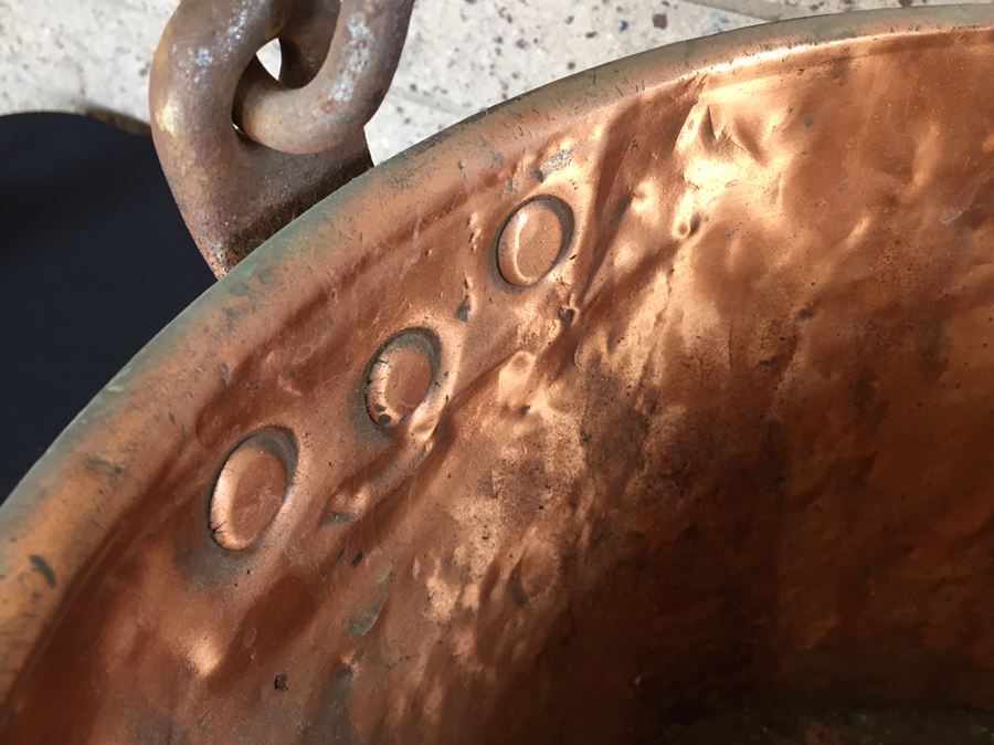 Large Heavy Hammered Copper Bucket Pale With Handle [Photo 9]