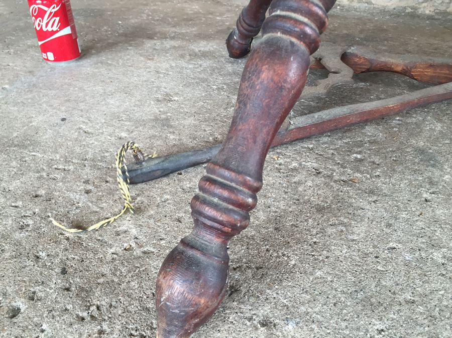 Antique Primitive Spinning Wheel 14 Spokes [Photo 15]