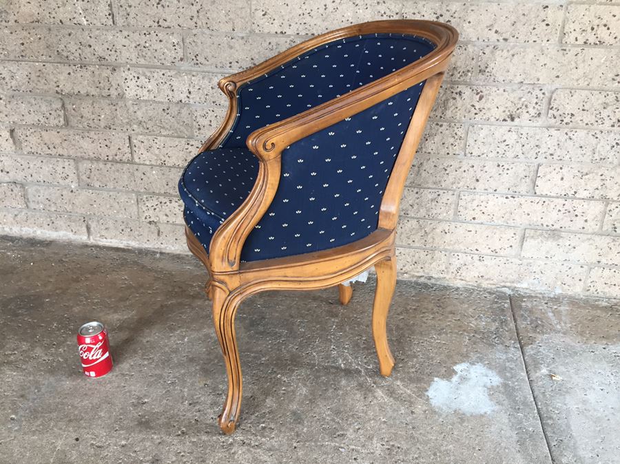 Fabulous French Provincial Style Armchair [Photo 2]