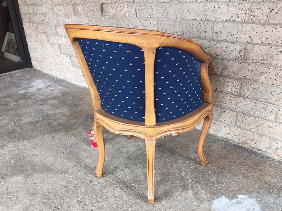 Fabulous French Provincial Style Armchair [Photo 6]