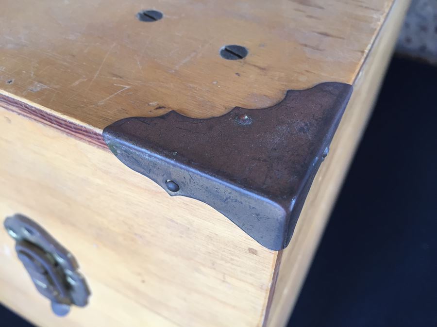 Old Box That Used To House A Model Of The Space Shuttle [Photo 5]