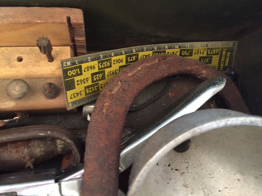 Vintage Metal Toolbox Filled With Tools, Saw & Level [Photo 15]