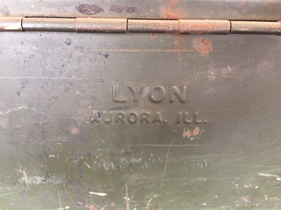 Vintage Metal Toolbox Filled With Tools, Saw & Level [Photo 9]