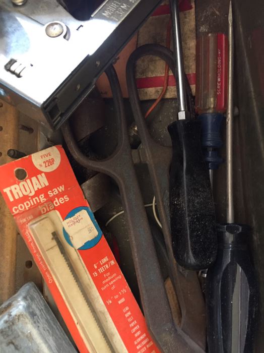 Vintage Metal Toolbox Filled With Tools, Saw & Level [Photo 24]