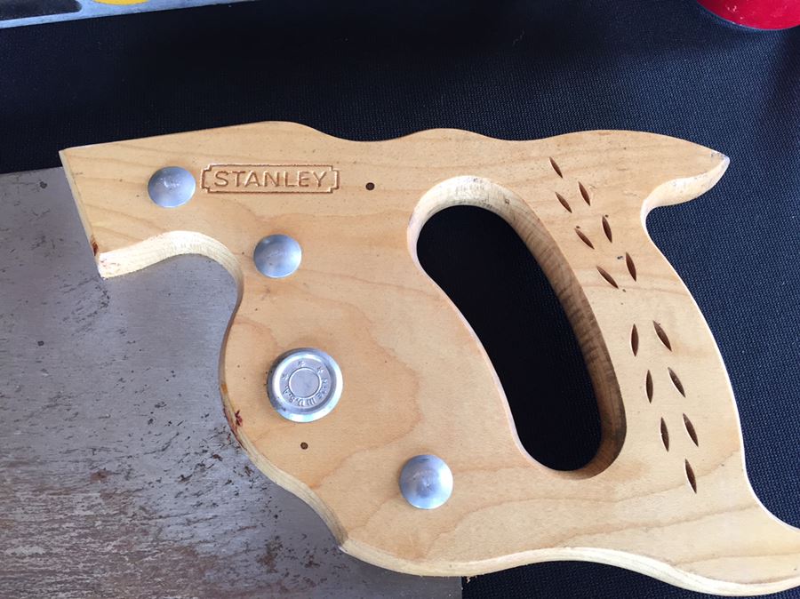 Vintage Metal Toolbox Filled With Tools, Saw & Level [Photo 4]