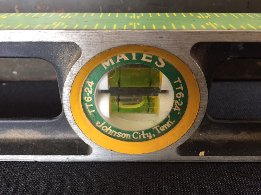 Vintage Metal Toolbox Filled With Tools, Saw & Level [Photo 6]