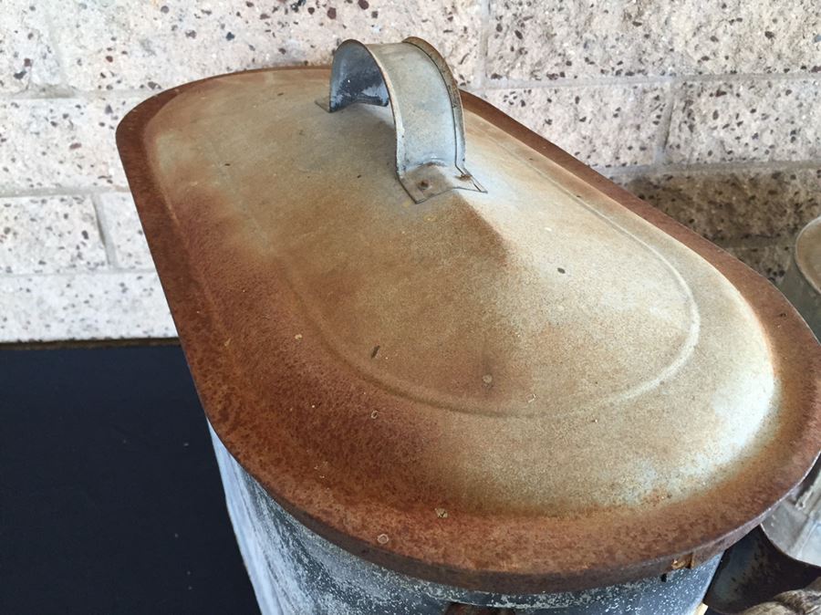 Vintage Galvanized Watering Can And Bucket With Lid [Photo 11]