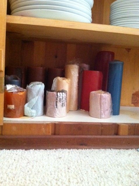 Large Candle Lot [Photo 4]