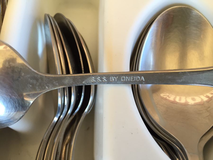 Flatware And Utensil Lot Oneida [Photo 5]