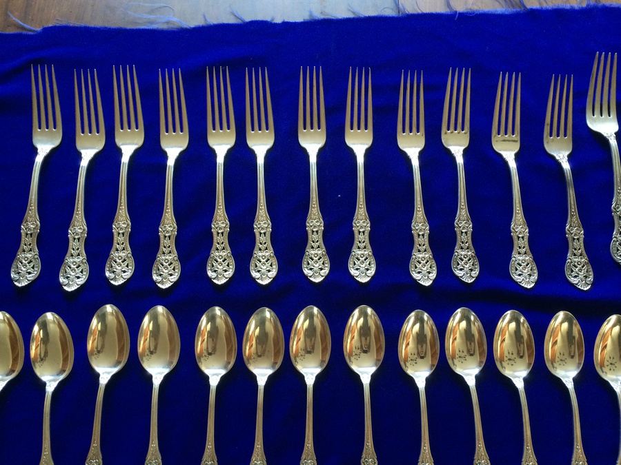 Vintage 1937 International Sterling Silver Primrose Pattern Flatware - 116 PIECES [Photo 11]